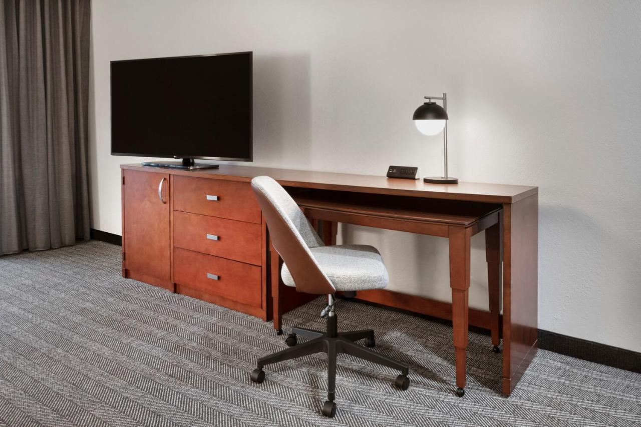 Hotel Courtyard By Marriott Memphis Airport Zewnętrze zdjęcie